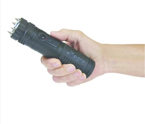 Pistola aturdidora / linterna ZAP Light Extreme – 1 millón de voltios con electrodos de punta